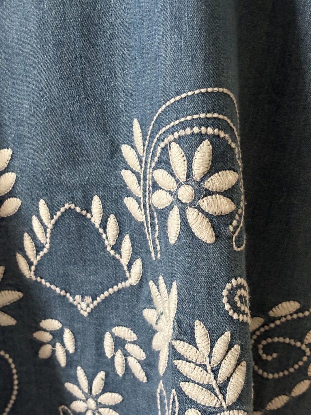 Westport 1962 Chambray Lace-Up Embroidered Shift Dress Size 12 NWT - Picture 2 of 7